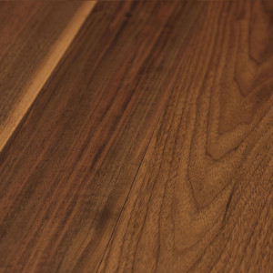 Инженерная доска Wood Bee Американский орех 10% блеск