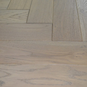 Инженерный паркет Vecchio Parquet Венгерская ёлка Дуб Навахо 15х110х700 мм