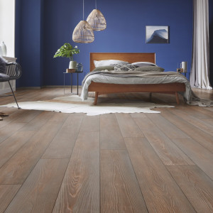 Ламинат Kronotex Exquisit D4613 Ясень Медный