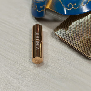 Ламинат SPC Vinilam Click Prestige 7 мм 10077 Дуб Линтер